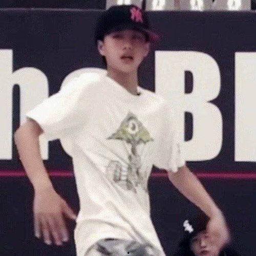 娱乐吃瓜说王一博,娱乐吃瓜界的焦点人物